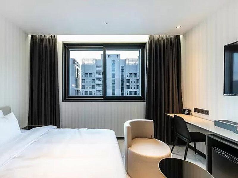 Brown Dot Hotel Jinju Extérieur photo