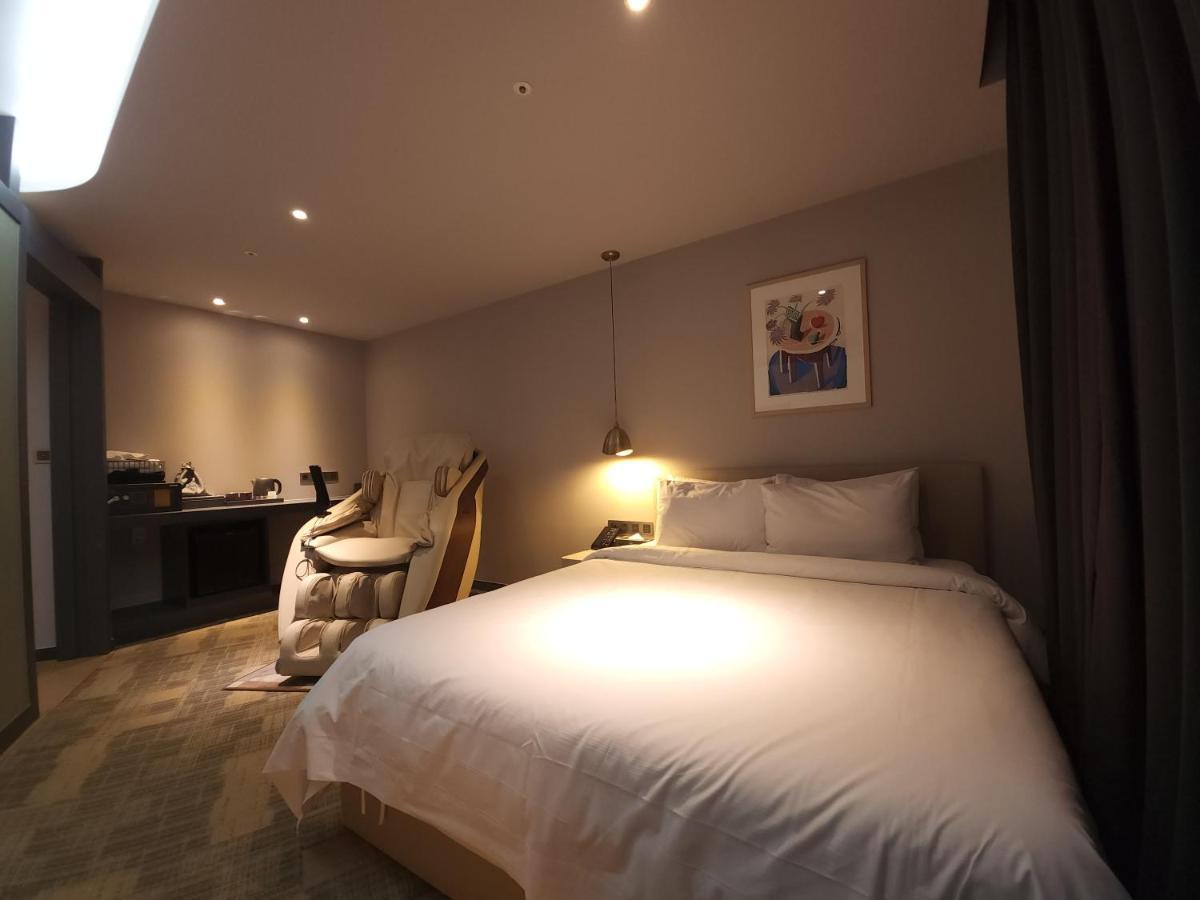 Brown Dot Hotel Jinju Extérieur photo