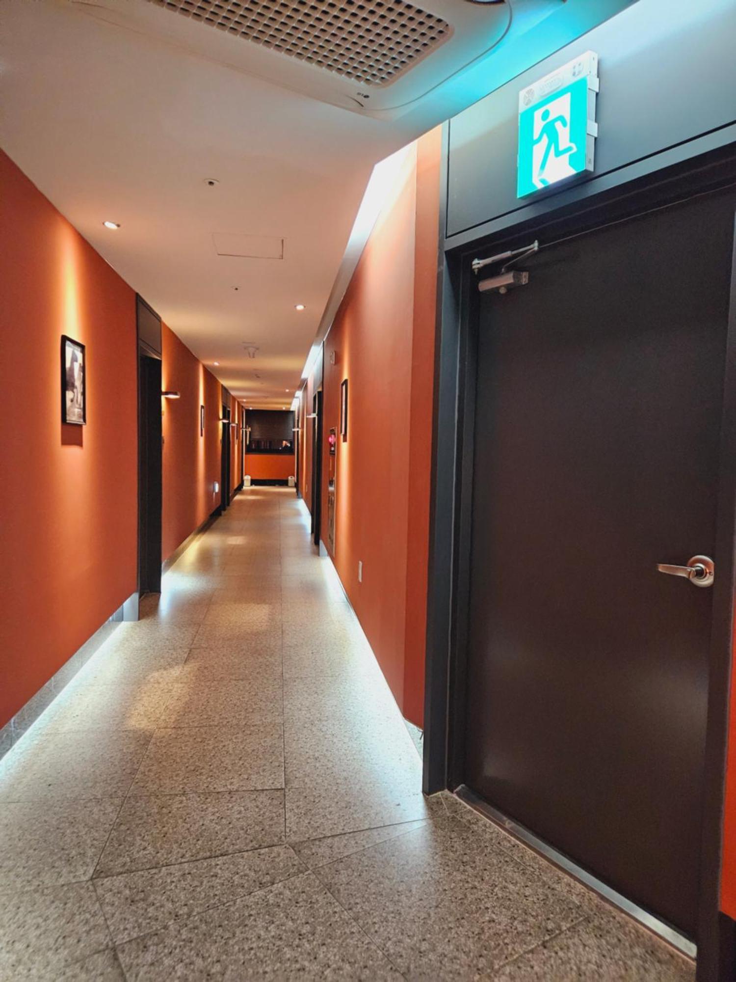 Brown Dot Hotel Jinju Extérieur photo
